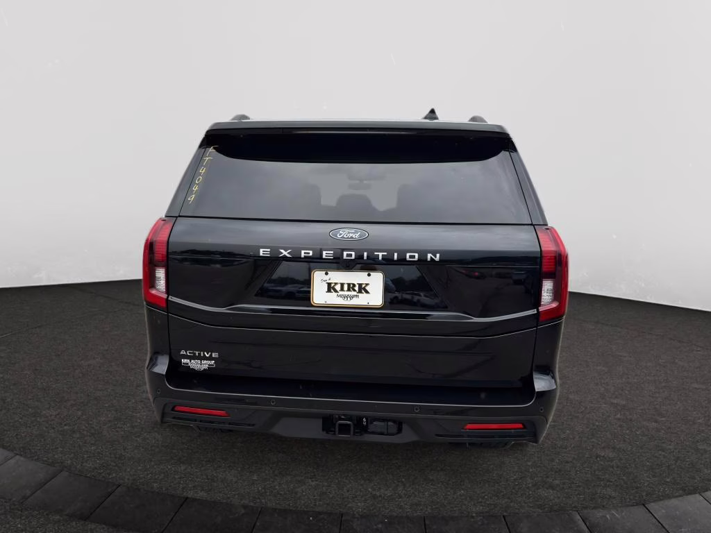 2025 Agate Black Metallic Ford Expedition Active 4X4 SUV