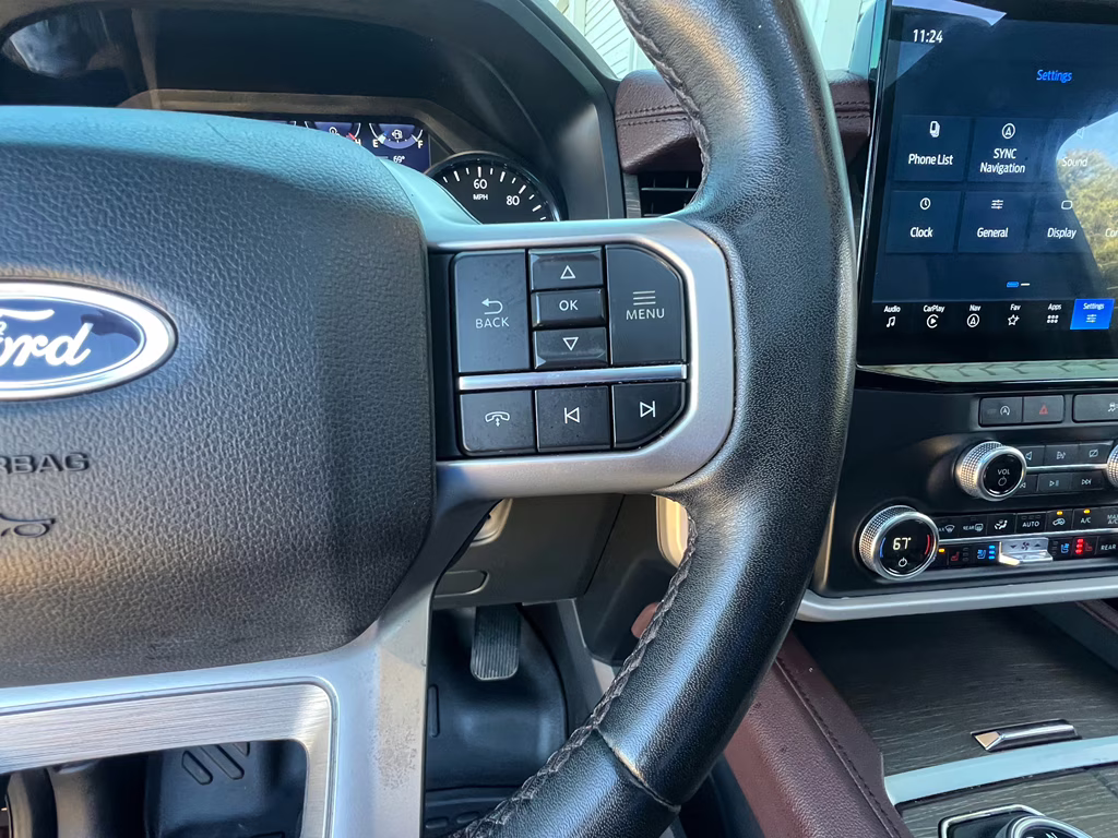 2023 JEWEL RED MET TINTED CC Ford Expedition Limited 4X4 SUV