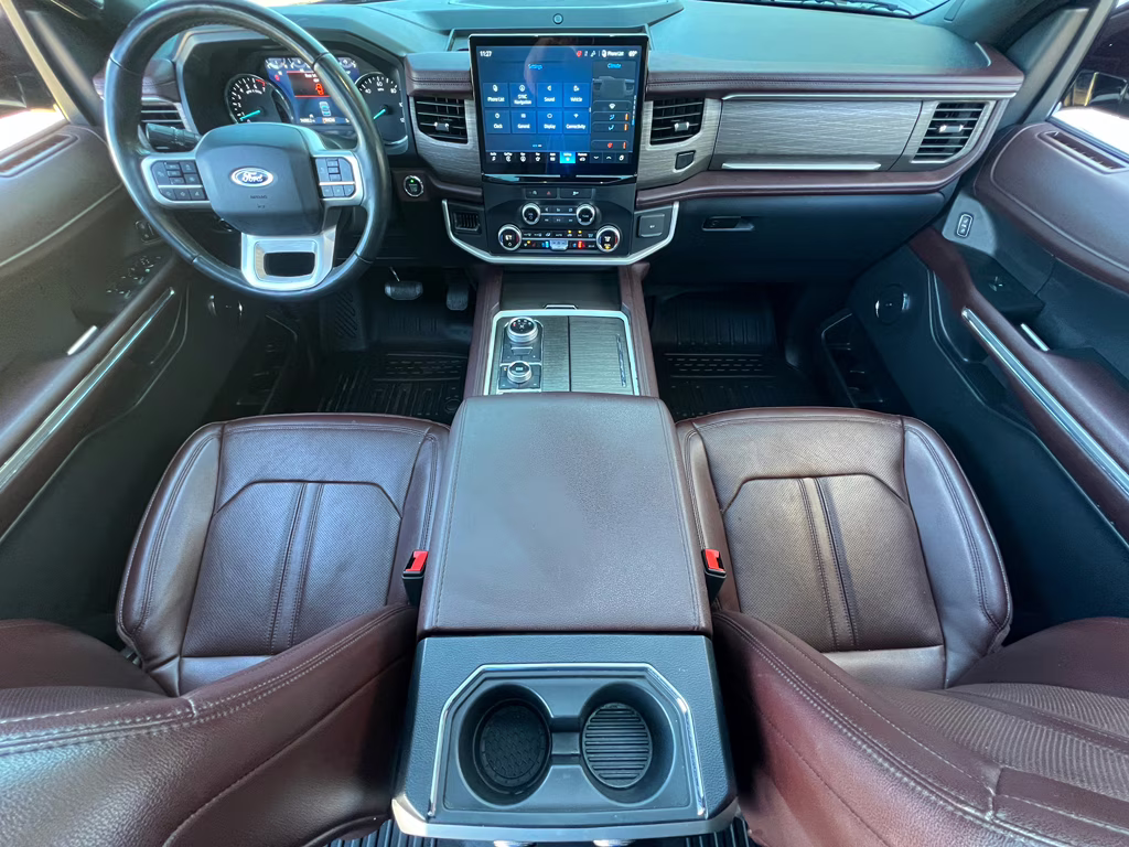 2023 JEWEL RED MET TINTED CC Ford Expedition Limited 4X4 SUV