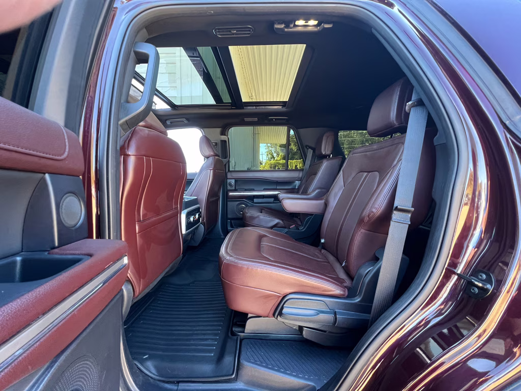 2023 JEWEL RED MET TINTED CC Ford Expedition Limited 4X4 SUV