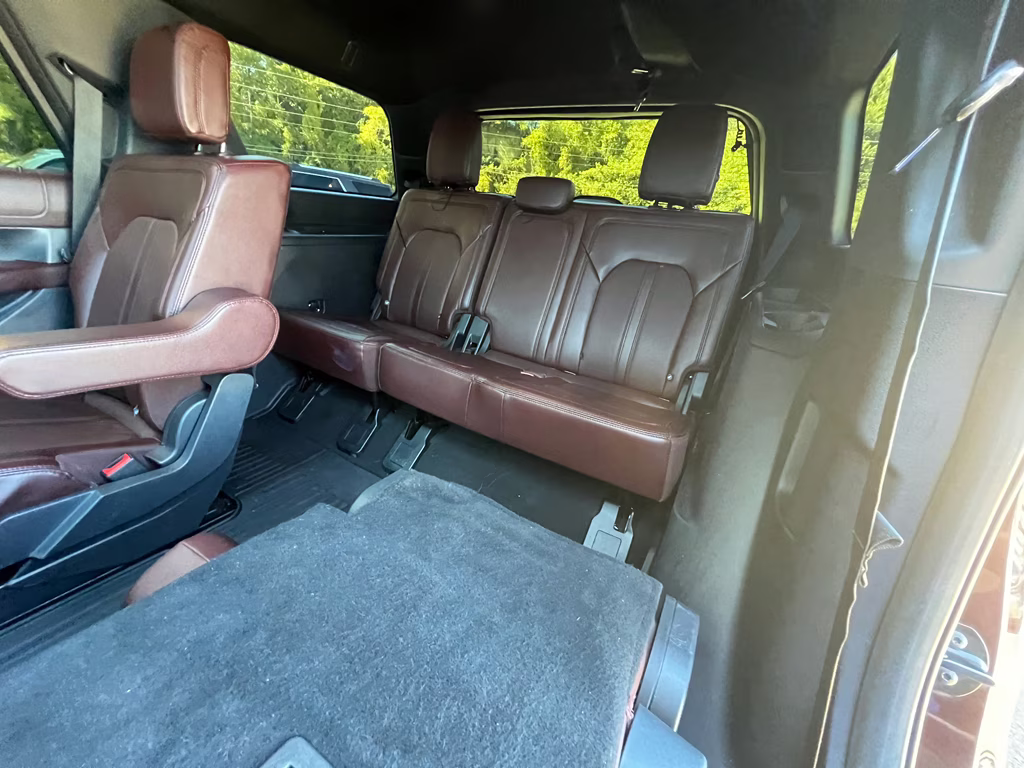 2023 JEWEL RED MET TINTED CC Ford Expedition Limited 4X4 SUV
