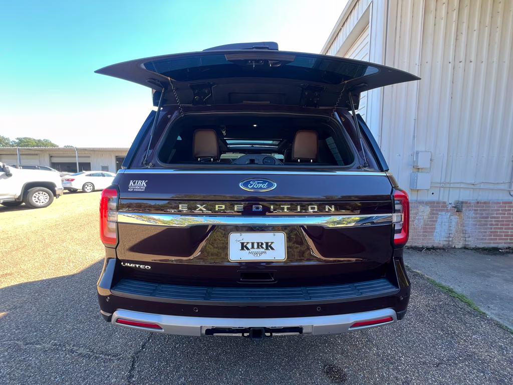 2023 JEWEL RED MET TINTED CC Ford Expedition Limited 4X4 SUV