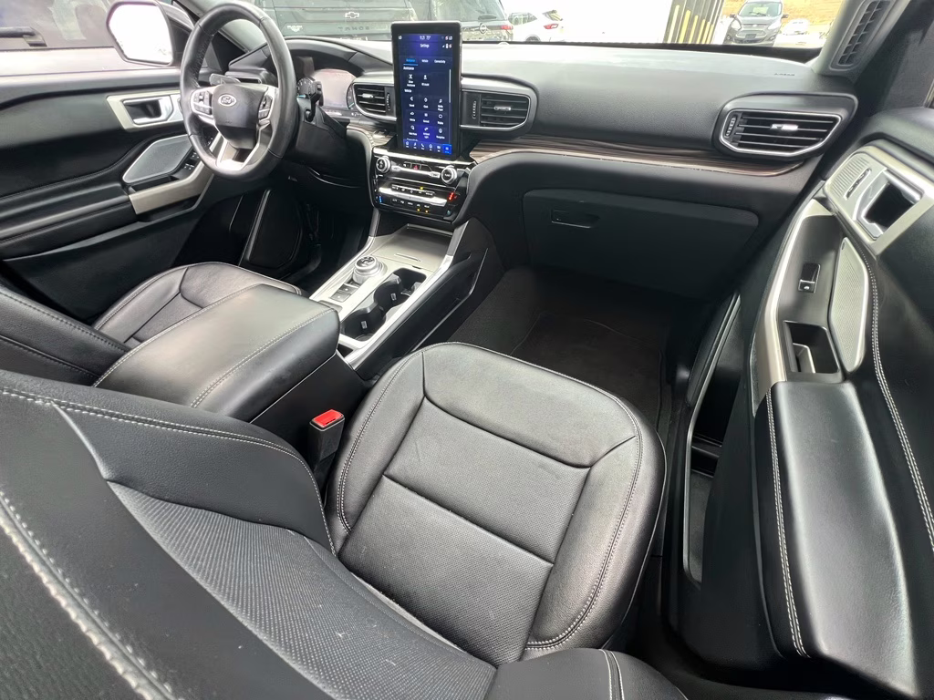 2023 Stone Blue Metallic Ford Explorer Limited RWD SUV