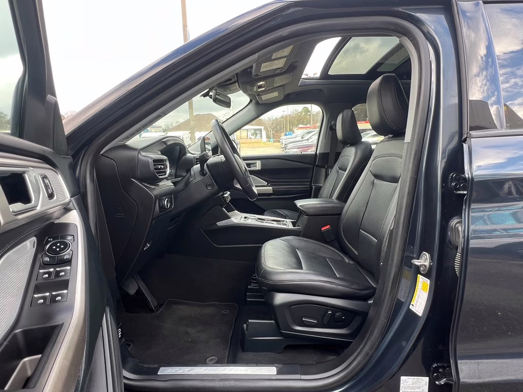 2023 Stone Blue Metallic Ford Explorer Limited RWD SUV