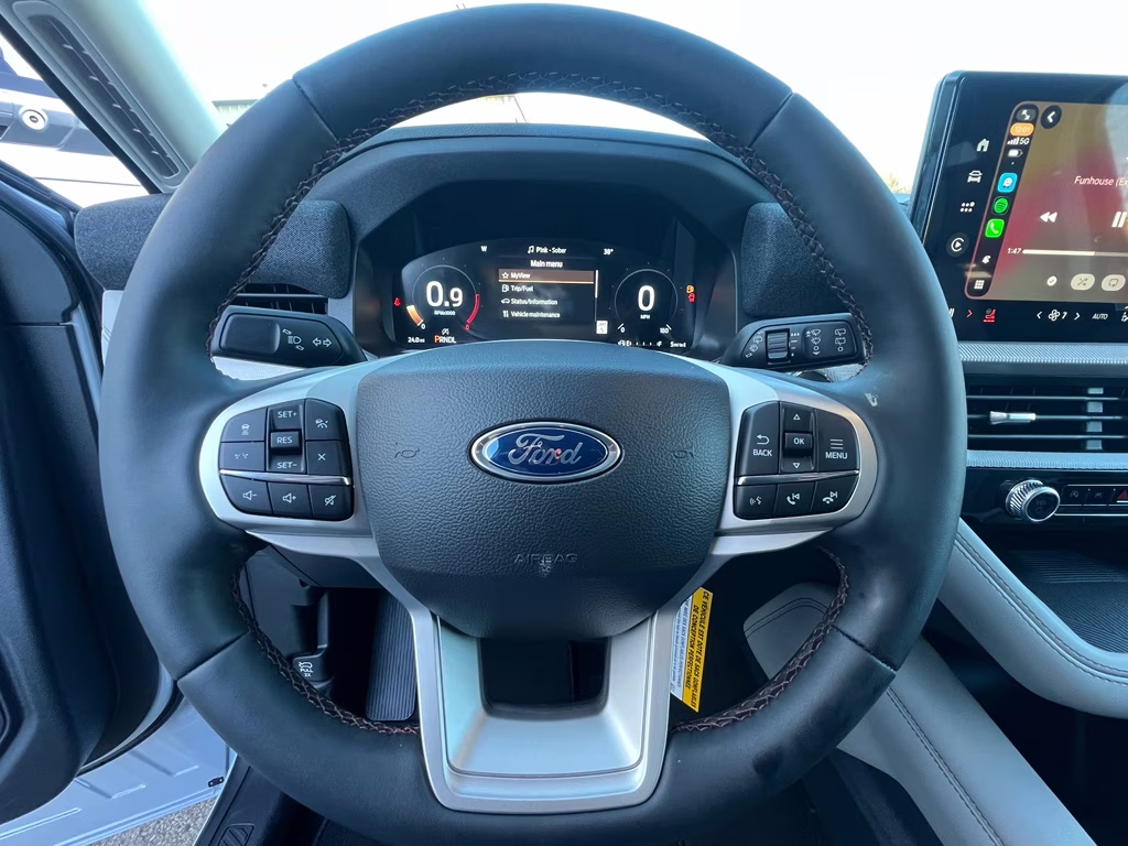 2026 Space White Metallic Ford Explorer Active (100A) RWD SUV