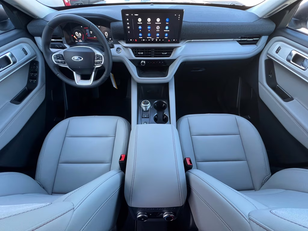 2026 Space White Metallic Ford Explorer Active (100A) RWD SUV