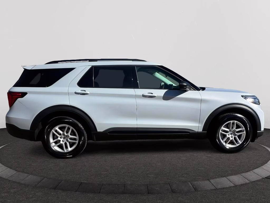 2026 Space White Metallic Ford Explorer Active (100A) RWD SUV