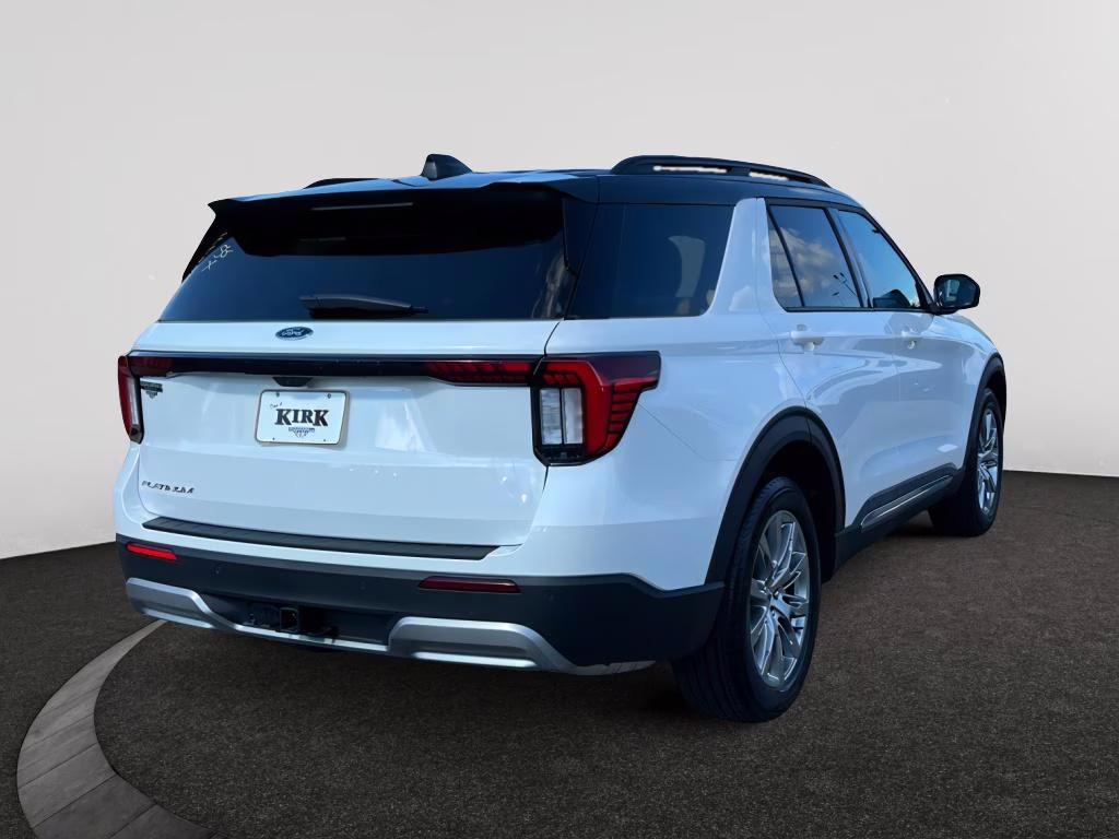 2025 Star White Metallic Tri-Coat Ford Explorer Platinum RWD SUV