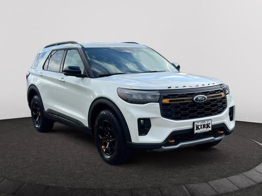 2026 Star White Metallic Tri-Coat Ford Explorer Tremor 4X4 SUV