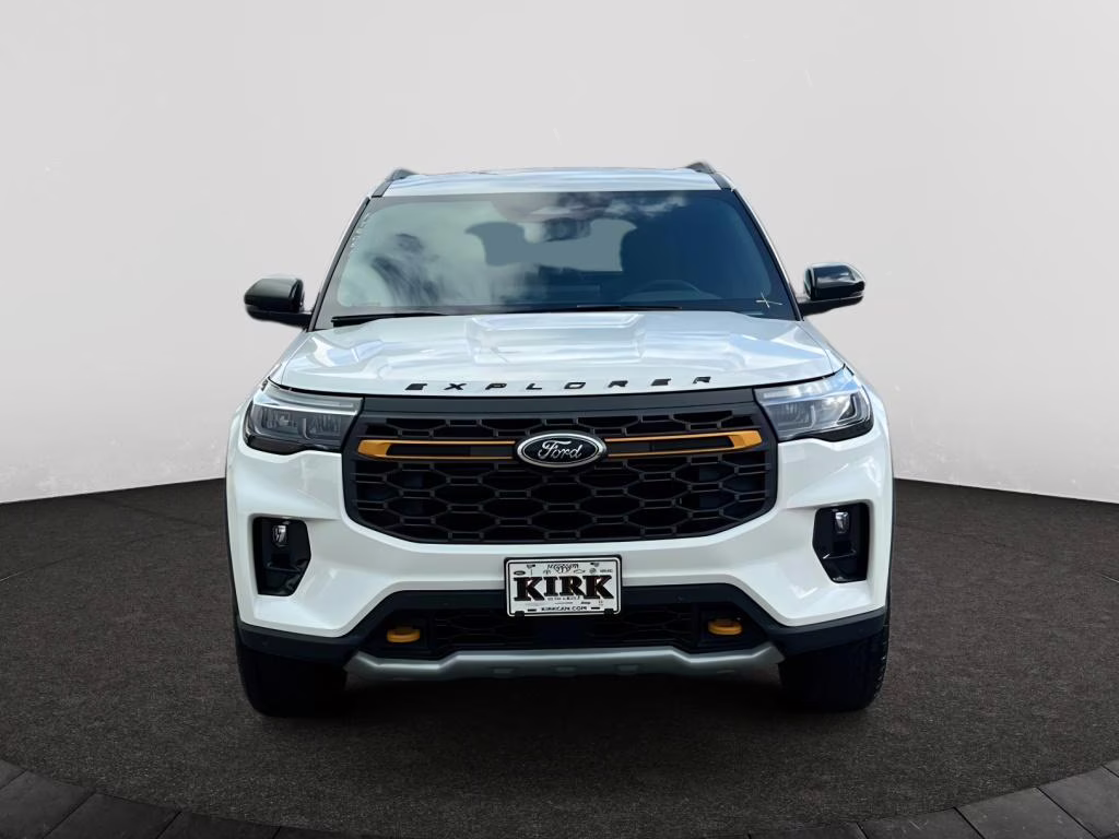 2026 Star White Metallic Tri-Coat Ford Explorer Tremor 4X4 SUV