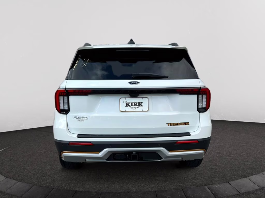 2026 Star White Metallic Tri-Coat Ford Explorer Tremor 4X4 SUV