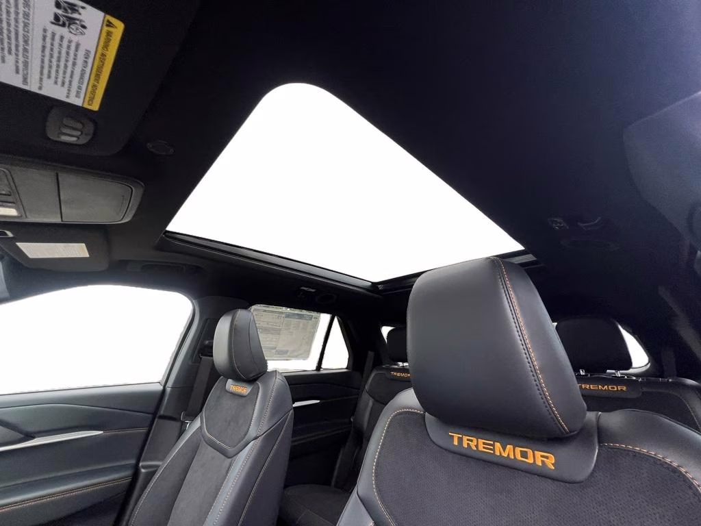 2026 Star White Metallic Tri-Coat Ford Explorer Tremor 4X4 SUV