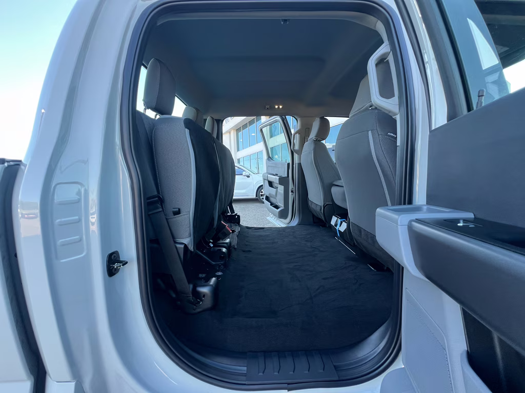 2026 Avalanche Ford Super Duty F-250 SRW XL 4X4 Truck