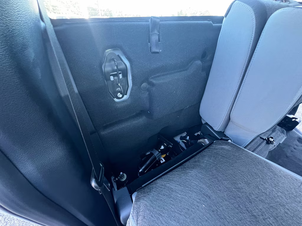 2026 Avalanche Ford Super Duty F-250 SRW XL 4X4 Truck