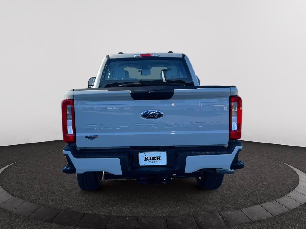 2026 Avalanche Ford Super Duty F-250 SRW XL 4X4 Truck