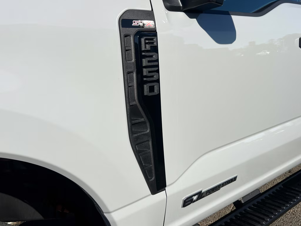 2026 Avalanche Ford Super Duty F-250 SRW XL 4X4 Truck