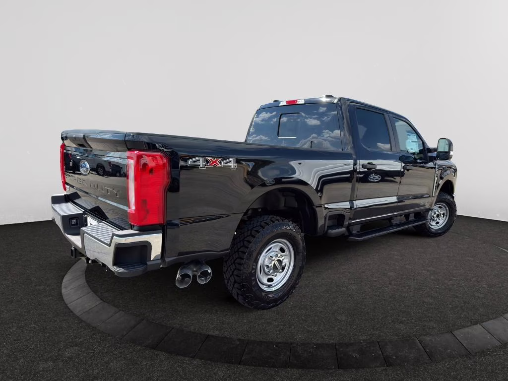 2026 Agate Black Metallic Ford Super Duty F-250 SRW XL 4X4 Truck