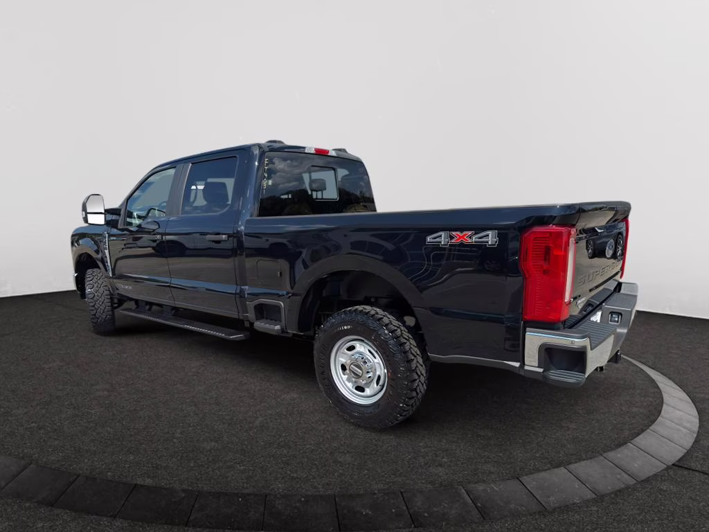 2026 Agate Black Metallic Ford Super Duty F-250 SRW XL 4X4 Truck