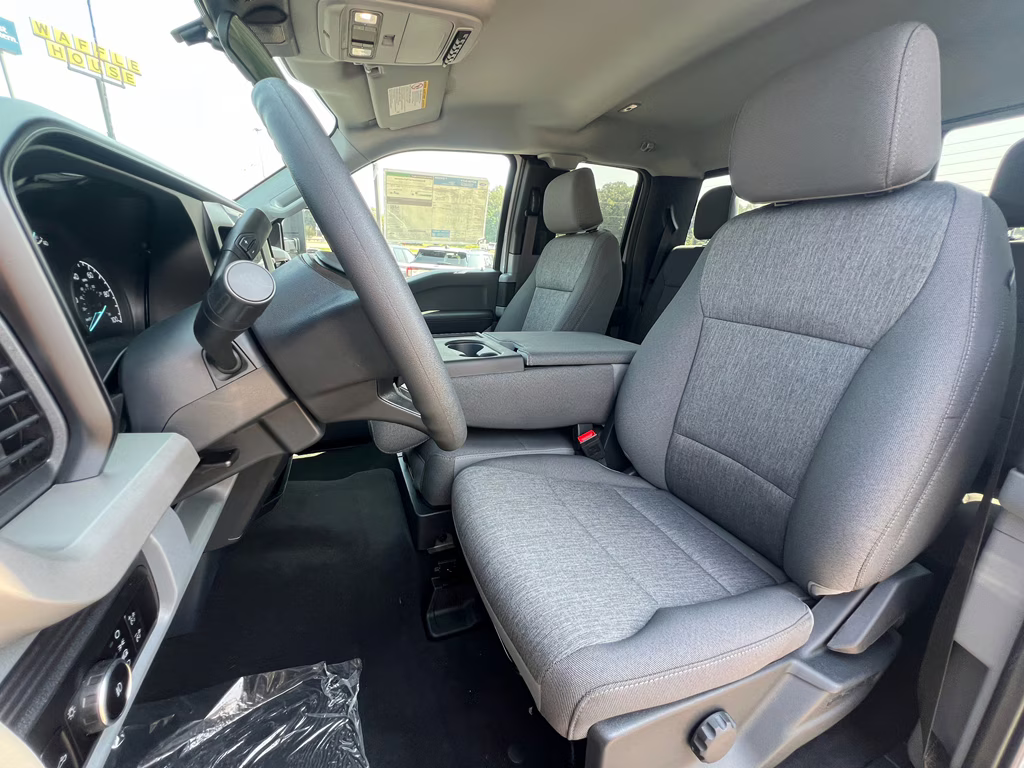 2026 Avalanche Ford Super Duty F-350 SRW XL 4X4 Truck