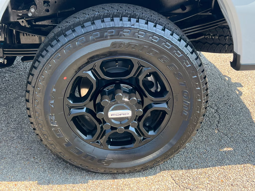 2026 Avalanche Ford Super Duty F-350 SRW XL 4X4 Truck