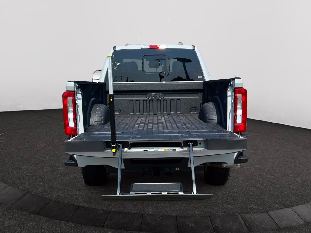 2026 Avalanche Ford Super Duty F-350 SRW XL 4X4 Truck