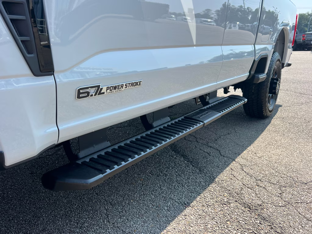 2026 Avalanche Ford Super Duty F-350 SRW XL 4X4 Truck