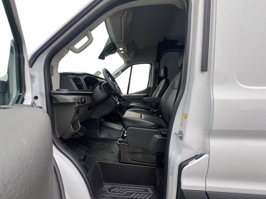 2026 Oxford White Ford Transit Van Base RWD Van