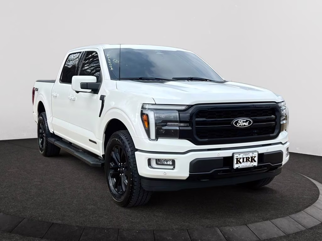 2024 STAR WHITE METALLIC TRICOAT Ford F-150 LARIAT 4X4 Truck