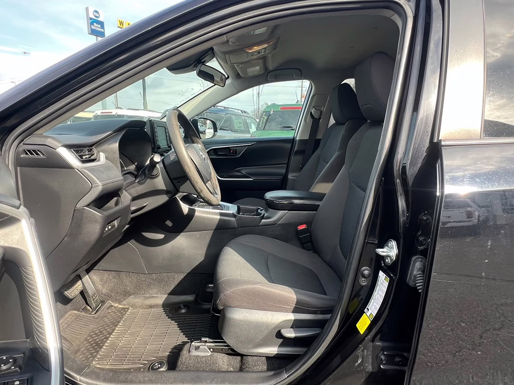 2021 Midnight Black Metallic Toyota RAV4 LE FWD SUV
