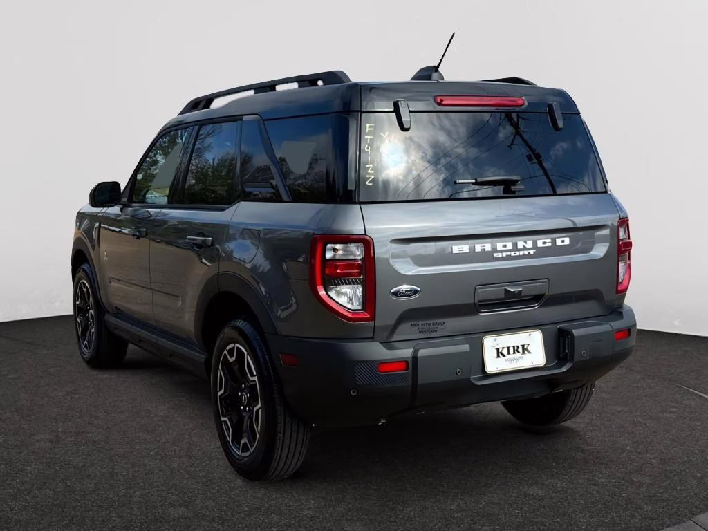 2025 Carbonized Gray Metallic Ford Bronco Sport Outer Banks 4X4 SUV