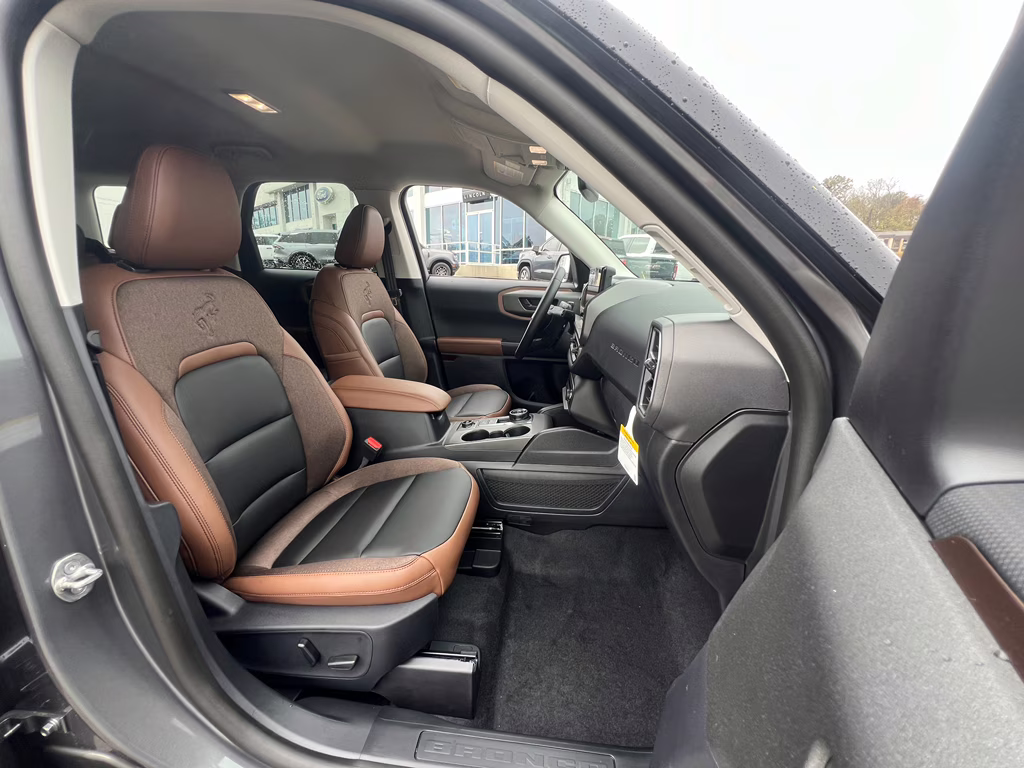 2025 Carbonized Gray Metallic Ford Bronco Sport Outer Banks 4X4 SUV