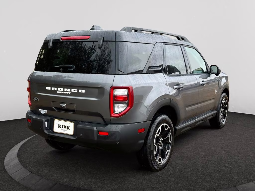 2025 Carbonized Gray Metallic Ford Bronco Sport Outer Banks 4X4 SUV