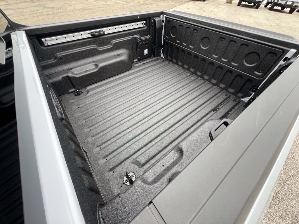 2026 Space White Metallic Ford Maverick Tremor AWD Truck