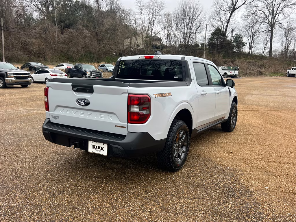 2026 Space White Metallic Ford Maverick Tremor AWD Truck
