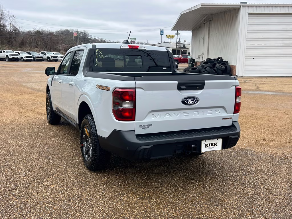 2026 Space White Metallic Ford Maverick Tremor AWD Truck