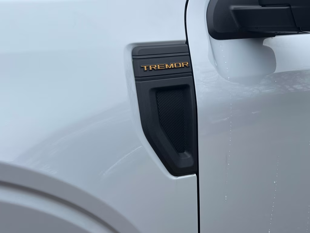 2026 Space White Metallic Ford Maverick Tremor AWD Truck