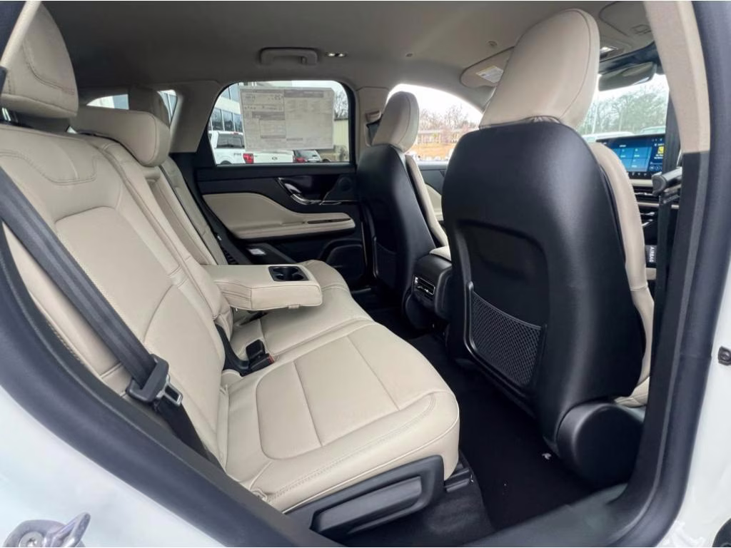 2025 Pristine White Metallic Tri-Coat Lincoln Corsair Reserve FWD SUV