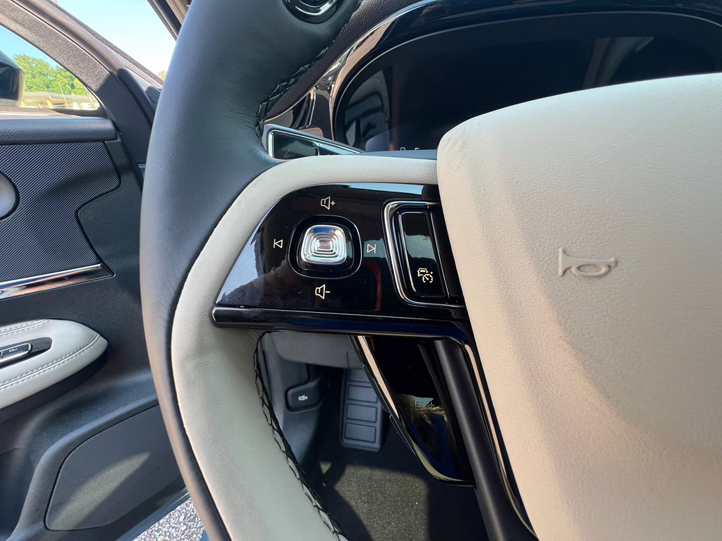 2025 Whisper Blue Metallic Clearcoat Lincoln Corsair Reserve FWD SUV