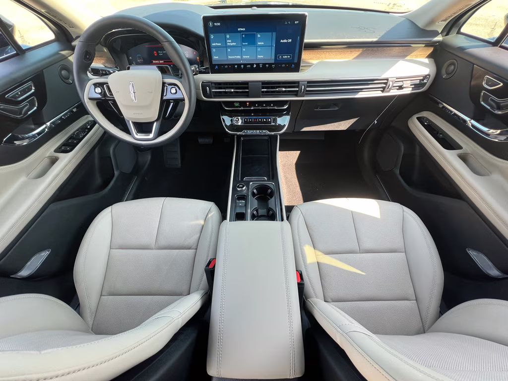 2025 Whisper Blue Metallic Clearcoat Lincoln Corsair Reserve FWD SUV