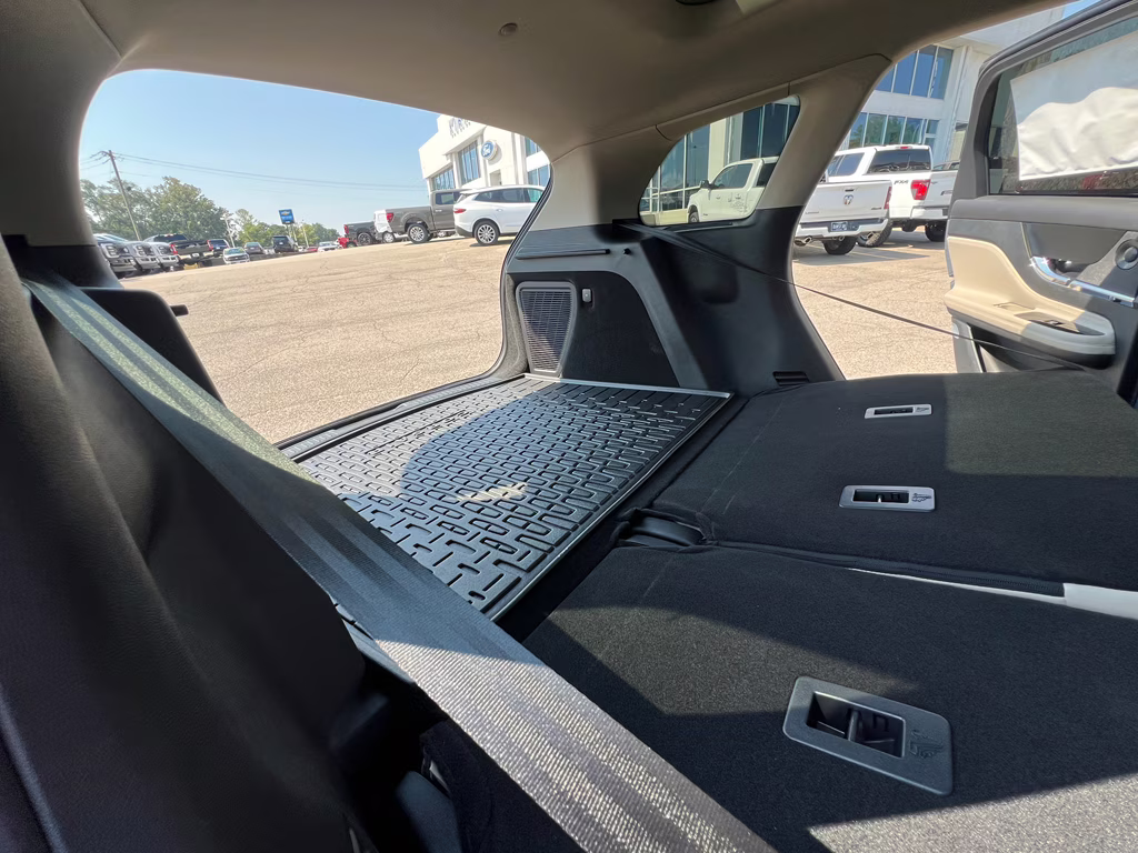 2025 Whisper Blue Metallic Clearcoat Lincoln Corsair Reserve FWD SUV