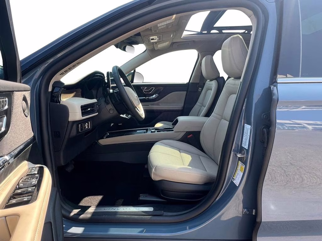 2025 Whisper Blue Metallic Clearcoat Lincoln Corsair Reserve FWD SUV