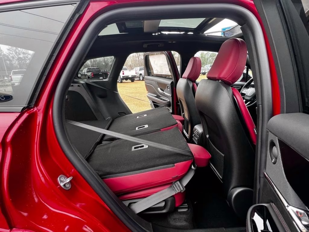 2025 Red Carpet Metallic Tinted Clearcoat Lincoln Corsair Reserve FWD SUV