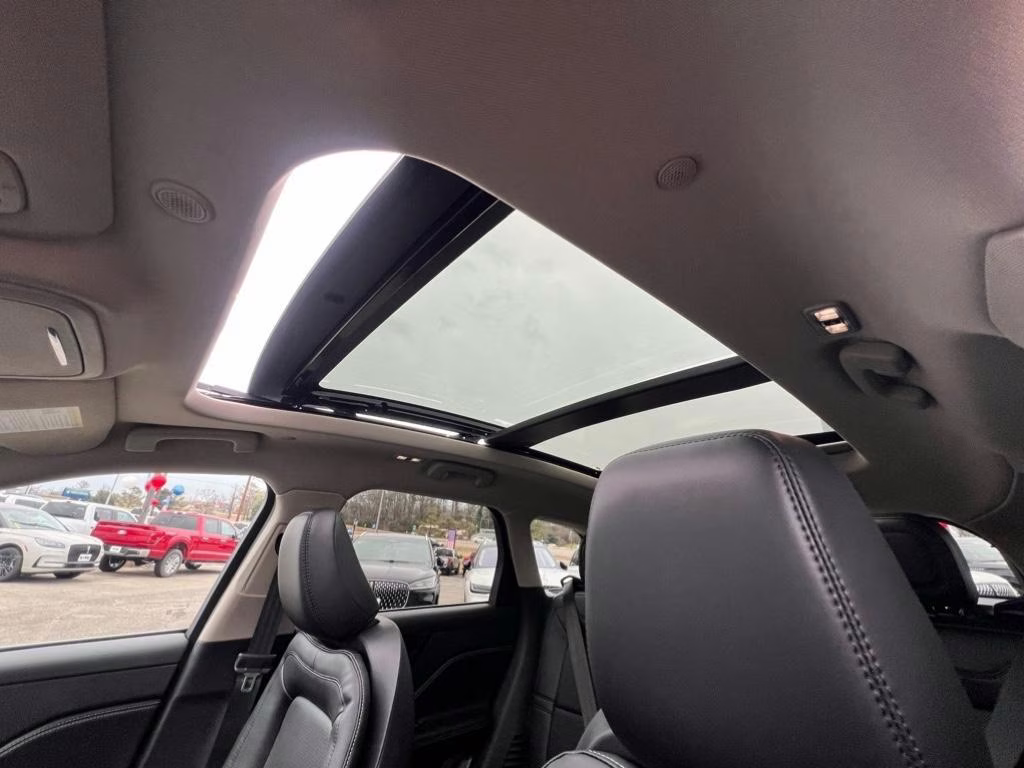 2025 Asher Gray Metallic Clearcoat Lincoln Corsair Reserve FWD SUV