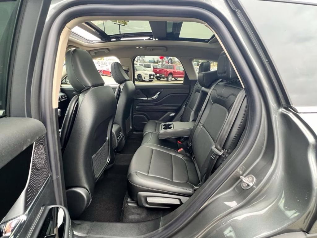2025 Asher Gray Metallic Clearcoat Lincoln Corsair Reserve FWD SUV
