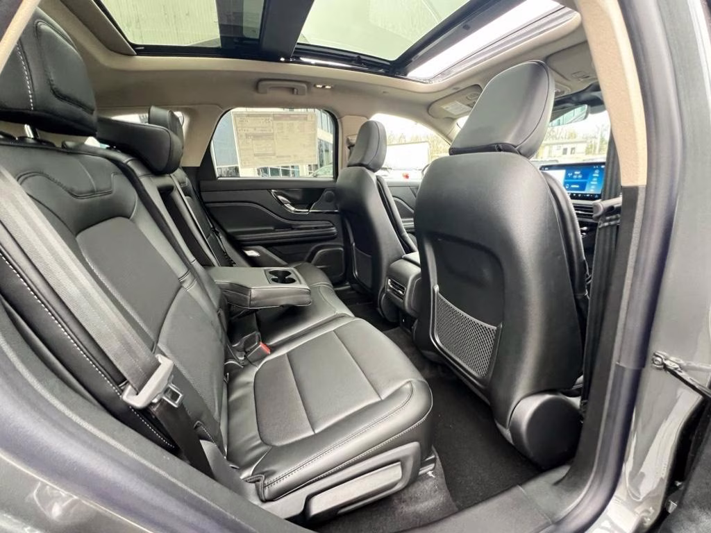 2025 Asher Gray Metallic Clearcoat Lincoln Corsair Reserve FWD SUV