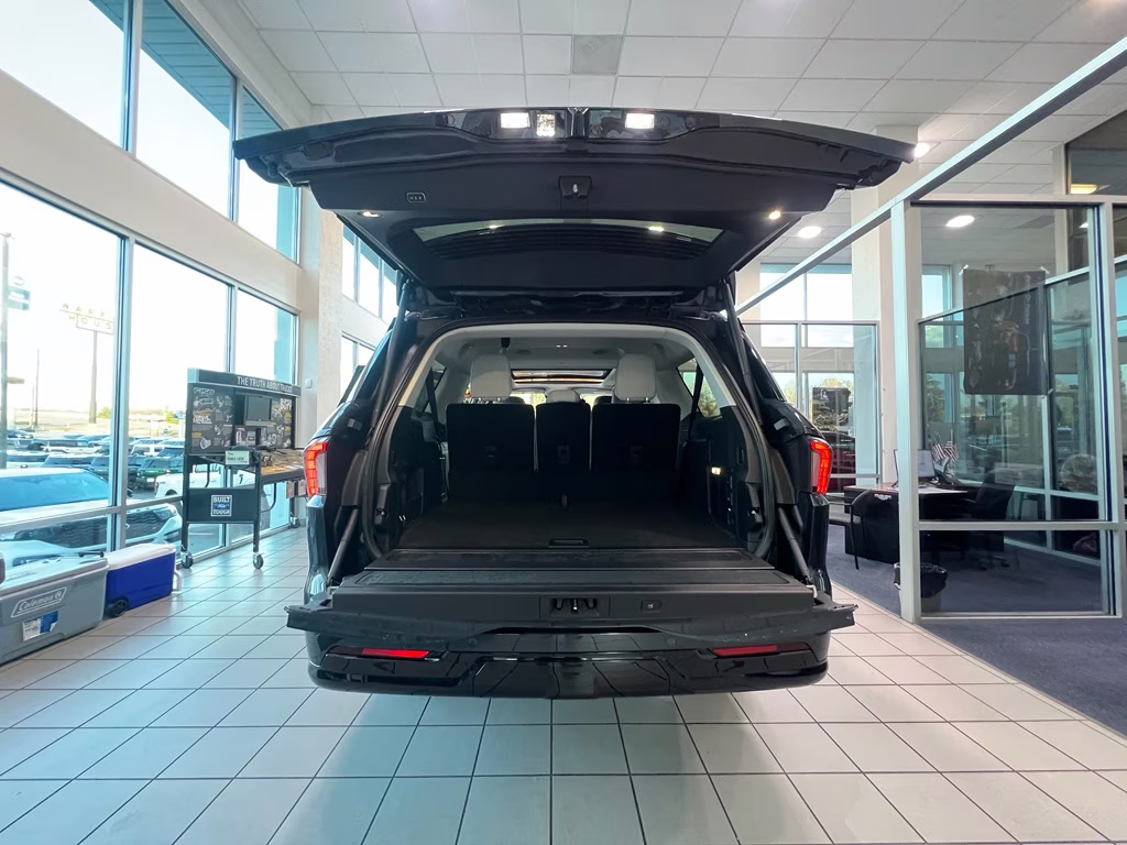 2025 Flight Blue Metallic Clearcoat Lincoln Navigator L Reserve 4X4 SUV