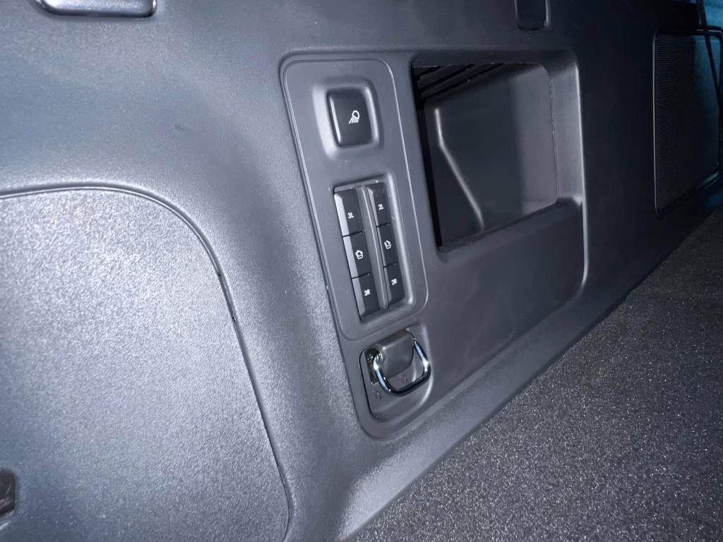2025 Flight Blue Metallic Clearcoat Lincoln Navigator L Reserve 4X4 SUV
