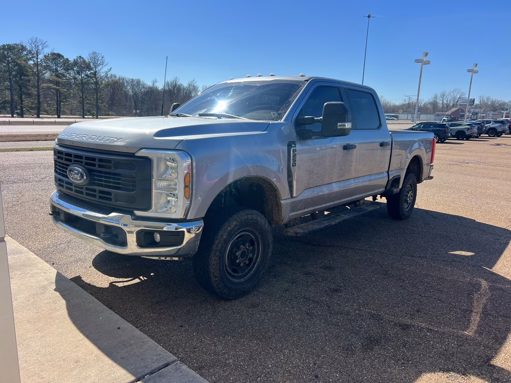 2024 Iconic Silver Metallic Ford Super Duty F-250 SRW XL 4X4 Truck