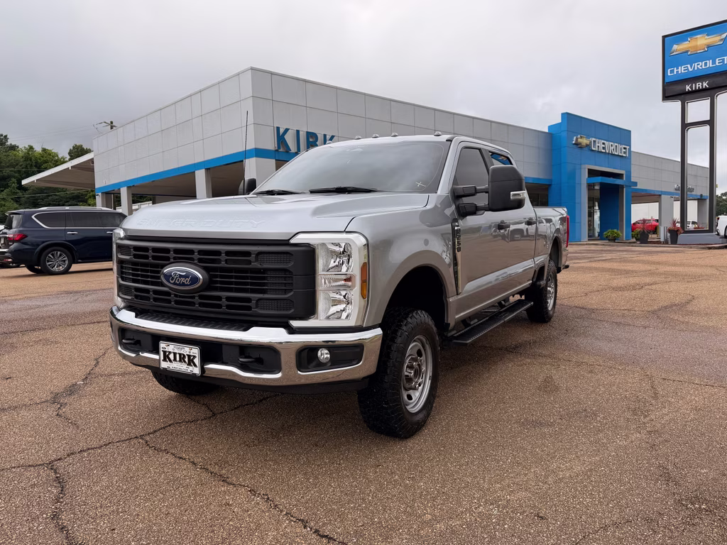 2024 Iconic Silver Metallic Ford Super Duty F-250 SRW XL 4X4 Truck