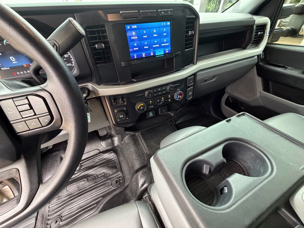 2024 Iconic Silver Metallic Ford Super Duty F-250 SRW XL 4X4 Truck